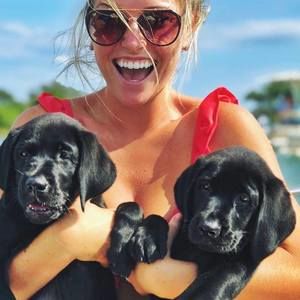 Meet your Posher, Abbey